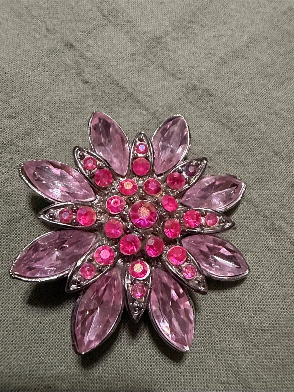 MCM Brooch/pendant Lot